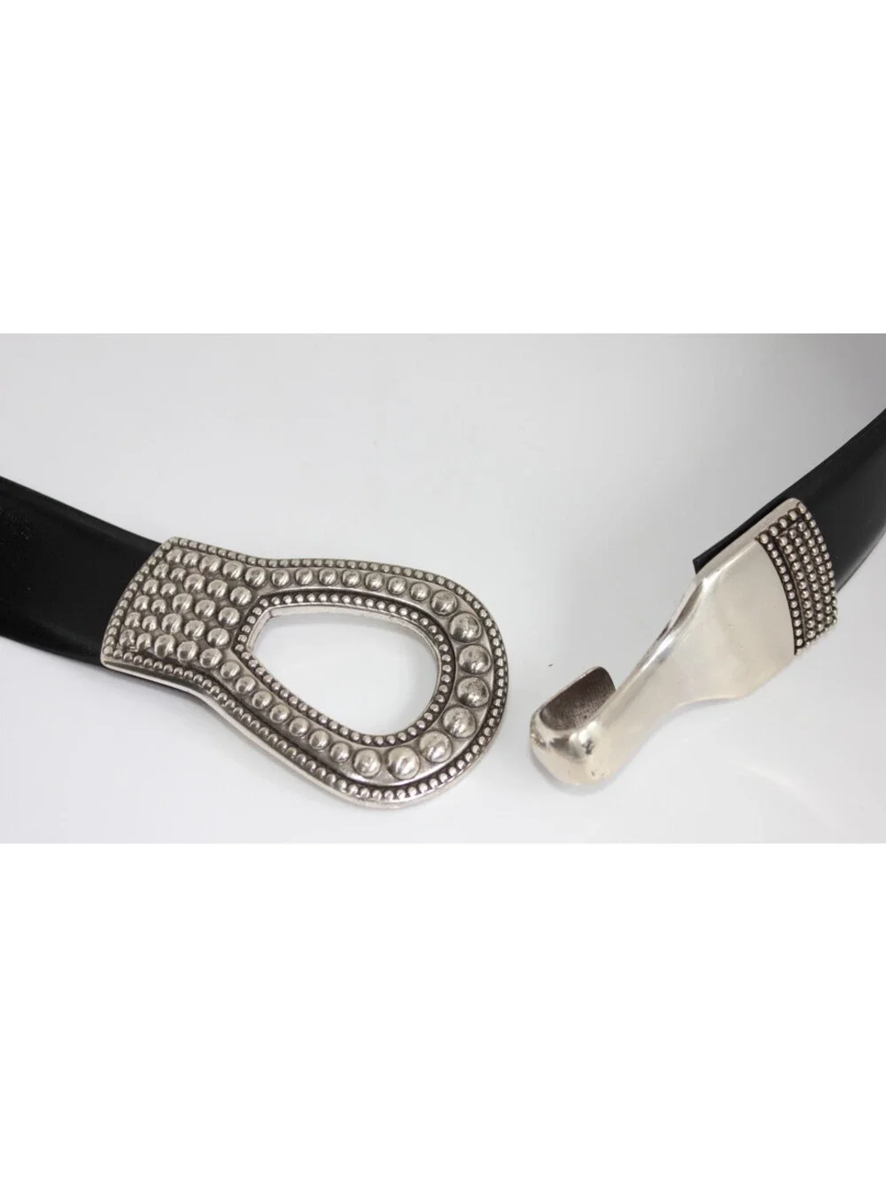 Women's Black Simulated Leather Slide Belt Silver Textured Buckle Size XL 100310